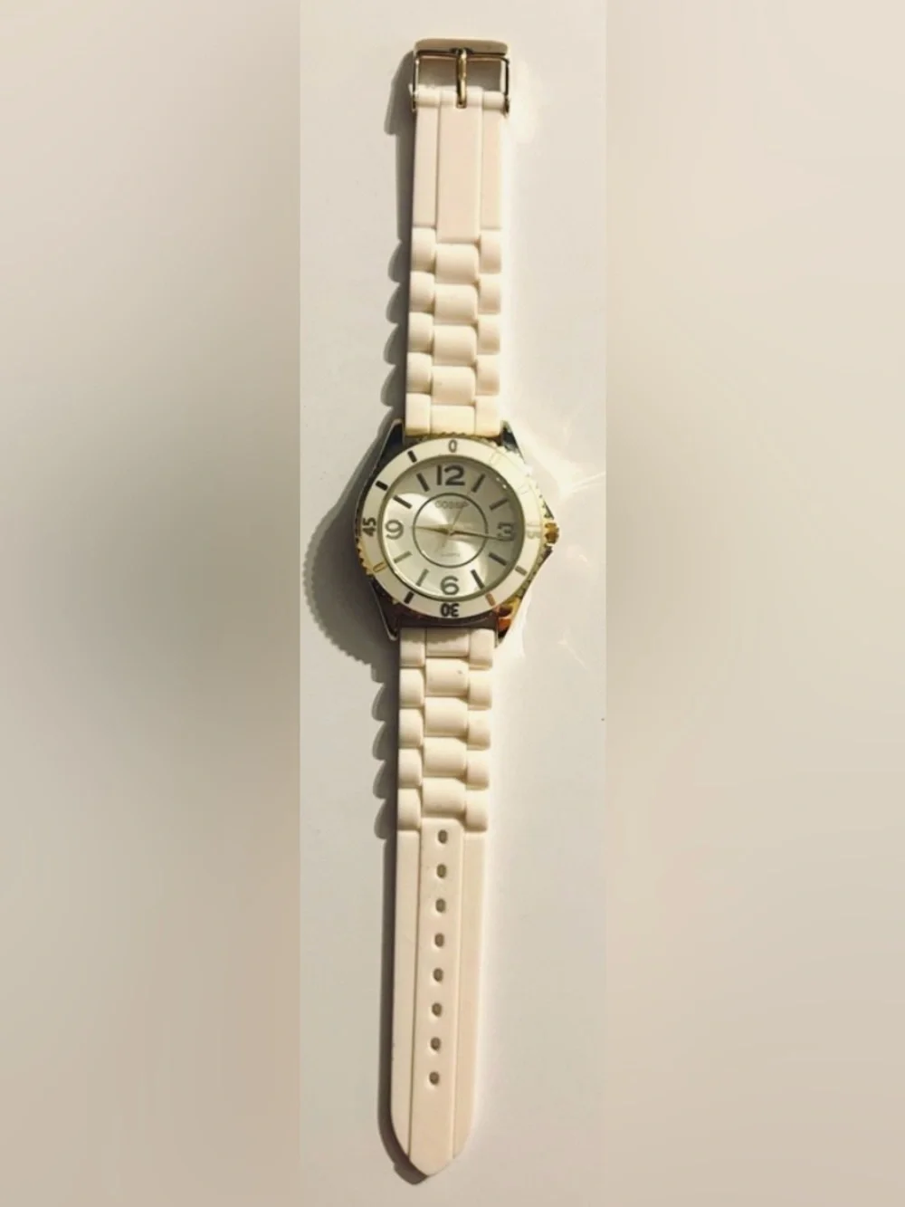 NWOT GOSSIP Quartz Women's Analog Watches - Red, White, Black Silicone Bands